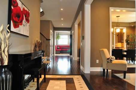 27 Heaney Crt, Aurora, L4G0J7 | Image 2