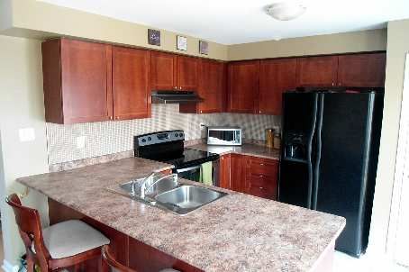 76 Gas Lamp Lane, Markham, L6B0H7 | Image 2