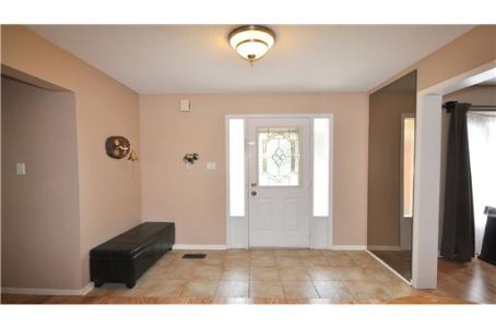 40 Chartwell Cres, Georgina, L4P3N8 | Image 3