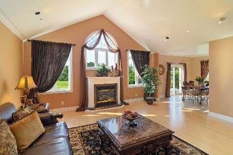 42 Deer Ridge Rd, Uxbridge, L0C1A0 | Image 2