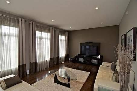 47 Frybrook Cres, Richmond Hill, L4B4B9 | Image 3