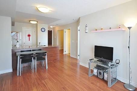 503 - 15 North Park Rd, Vaughan, L4J0A1 | Image 2