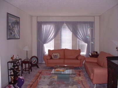 49 Yorkland St, Richmond Hill, L4C9Z4 | Image 3