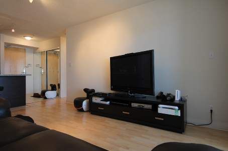 711A - 7363 Kennedy Rd, Markham, L3R1G8 | Image 2