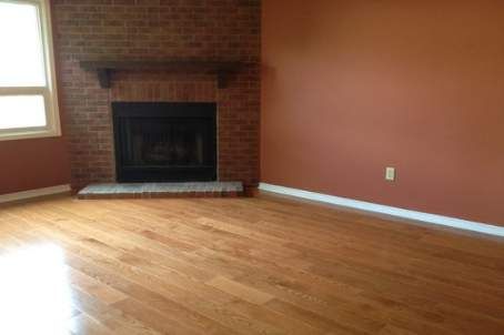 337 Bristol Rd, Newmarket, L3Y8A1 | Image 2