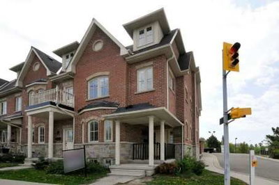 Townhouse leased at 37 Bullock Drive, Markham, Ontario, L3P8P1 - Markham Village - MLS: N2432395