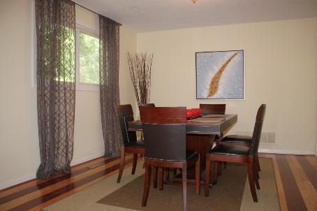 31 Spanhouse Cres, Markham, L3R4E2 | Image 3