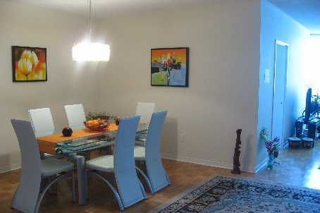 220 - 7398 Yonge St, Vaughan, L4J1V8 | Image 2