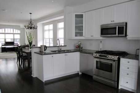 10 Powseland Cres, Vaughan, L4L0C5 | Image 2