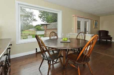 1038 Jacarandah Dr, Newmarket, L3Y3G8 | Image 3