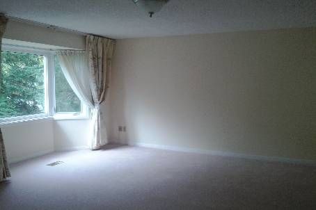 31 Spanhouse Cres E, Markham, L3R4E2 | Image 2