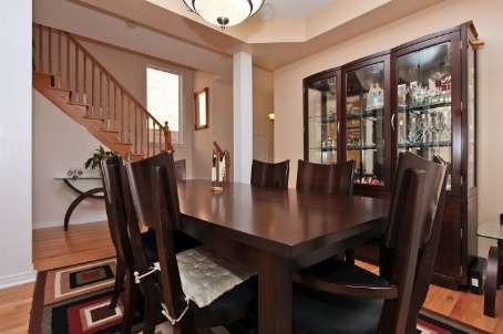 102 Antique Dr, Richmond Hill, L4E3X5 | Image 3