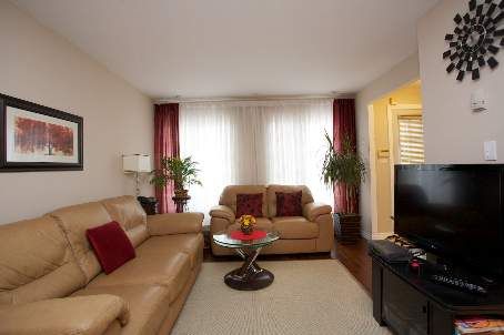 44 - 151 Townsgate Dr, Vaughan, L4J8J7 | Image 2