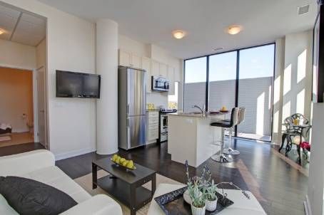 602 - 10376 Yonge St, Richmond Hill, L4C3B8 | Image 3