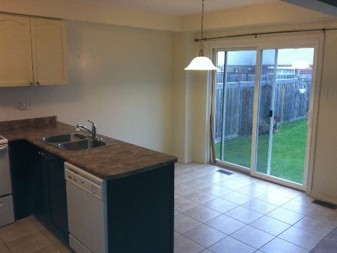 47 Mcmulkin St, New Tecumseth, L9R0A7 | Image 3