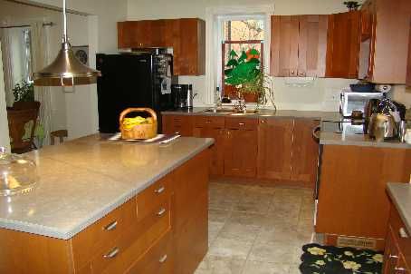 8061 Main St, Adjala-Tosorontio, L0M1J0 | Image 2