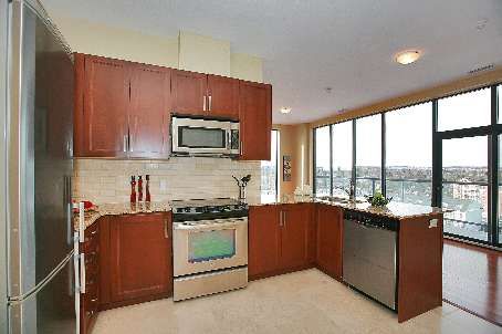 Ph707 - 10376 Yonge St, Richmond Hill, L4C3B8 | Image 2