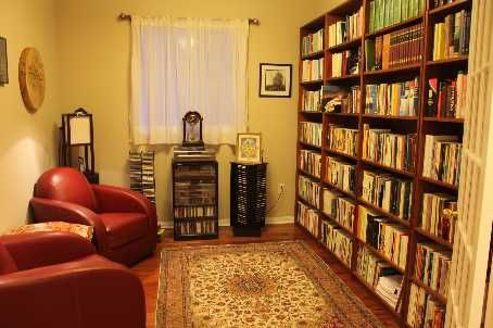 158 Worthington Ave, Richmond Hill, L4E4N7 | Image 2