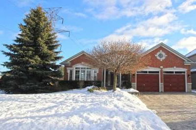 Detached House sold at 71 Gidleigh Park Crescent, Vaughan, Ontario, L5H1J3 - Islington Woods - MLS: N2573508