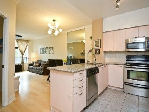 105 - 62 Suncrest Blvd, Markham, L3T7Y6 | Image 3