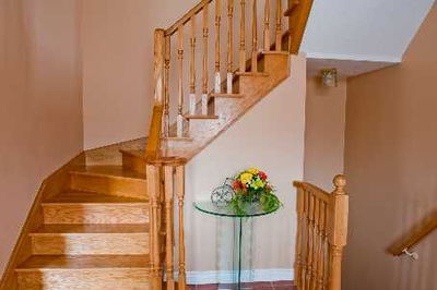 Unit 8 — 8 Townwood Dr, Richmond Hill - Jefferson image-0-1
