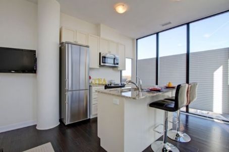 602 - 10376 Yonge St, Richmond Hill, L4C3B8 | Image 3