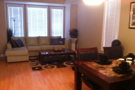 14 Duncan Rd, Markham, L6B0T4 | Image 2