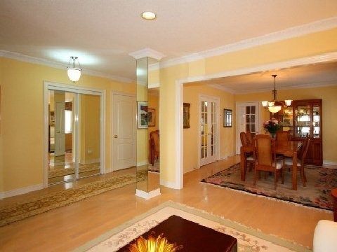 175 Boake Tr, Richmond Hill, L4B3W9 | Image 2