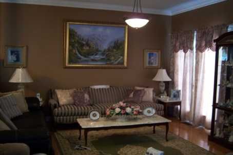 119 Blackthorn Dr, Vaughan, L6A3N2 | Image 3