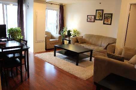 821 - 75 Weldrick Rd E, Richmond Hill, L4C0H9 | Image 2