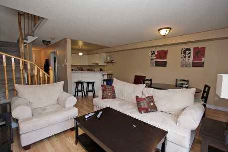 19 Bowler St, Aurora, L467J2 | Image 2