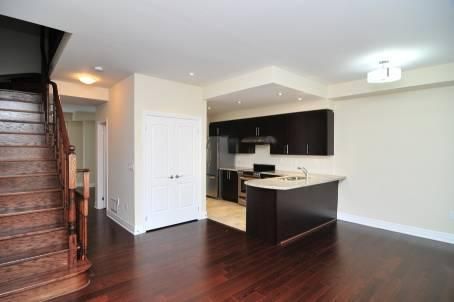 47 Beverley Glen Blvd, Vaughan, L4J0G8 | Image 2