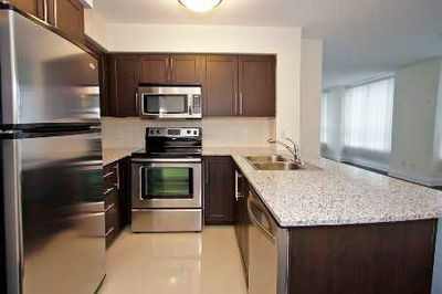 Unit 905 — 30 North Park Rd, Vaughan - Beverley Glen image-0-3