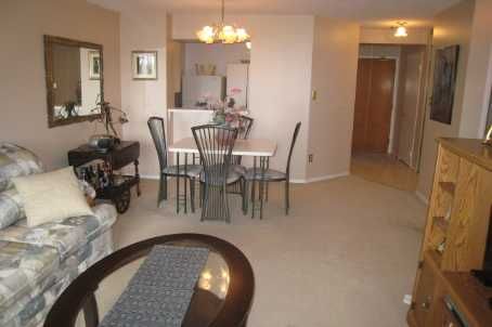 416 - 326 Major Mackenzie Dr E, Richmond Hill, L4C1J3 | Image 2