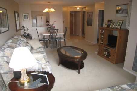 416 - 326 Major Mackenzie Dr E, Richmond Hill, L4C1J3 | Image 3