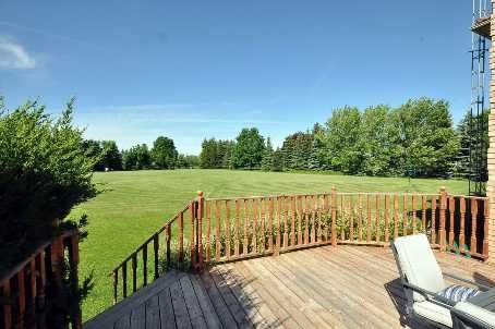 26 Offord Cres, Aurora, L4G3G8 | Image 2