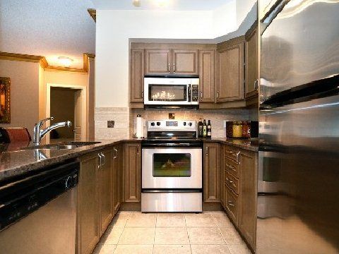 1616 - 9225 Jane St, Vaughan, L6A0J7 | Image 3