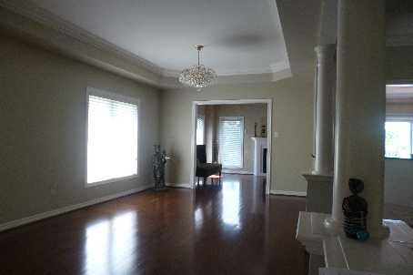 75 Nottingham Dr, Richmond Hill, L4S2A1 | Image 2