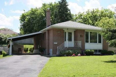 Detached House sold at 35 Aurora Heights Drive, Aurora, Aurora Heights, L4G2W6 - MLS: N2685456