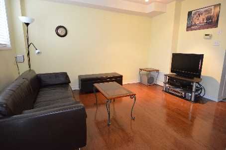 C208 - 110 Cornell Park Ave, Markham, L6B1B6 | Image 3