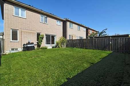 5 Forest Valley Rd, Markham, L6E1V1 | Image 2