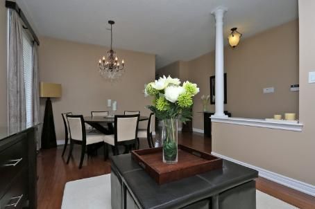 81 Appleview Rd, Markham, L6E2G3 | Image 2