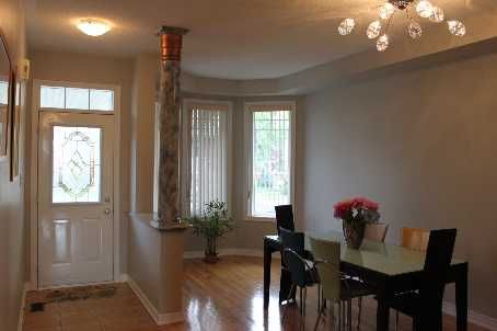 85 Shirrick Dr, Richmond Hill, L4E0B7 | Image 2