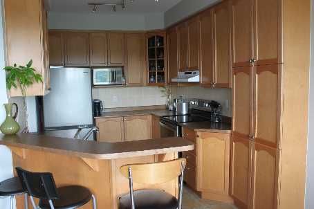 85 Shirrick Dr, Richmond Hill, L4E0B7 | Image 3