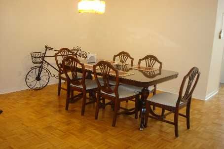 220 - 7398 Yonge St, Vaughan, L4J1V8 | Image 3