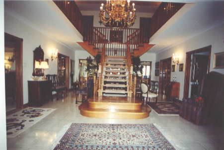 8 Old Park Lane, Richmond Hill, L4B2L8 | Image 2