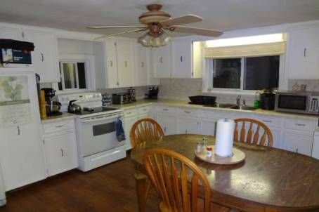 261 Parkway Ave, Georgina, L4P2W1 | Image 3