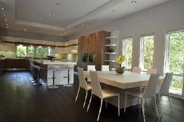 19 Maryvale Cres, Richmond Hill, L4C6P6 | Image 2