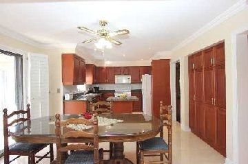 8912 Martin Grove Rd, Vaughan, L4H1C3 | Image 2