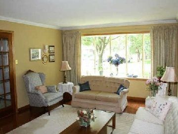 36 Cynthia Cres, Richmond Hill, L4E2R1 | Image 2